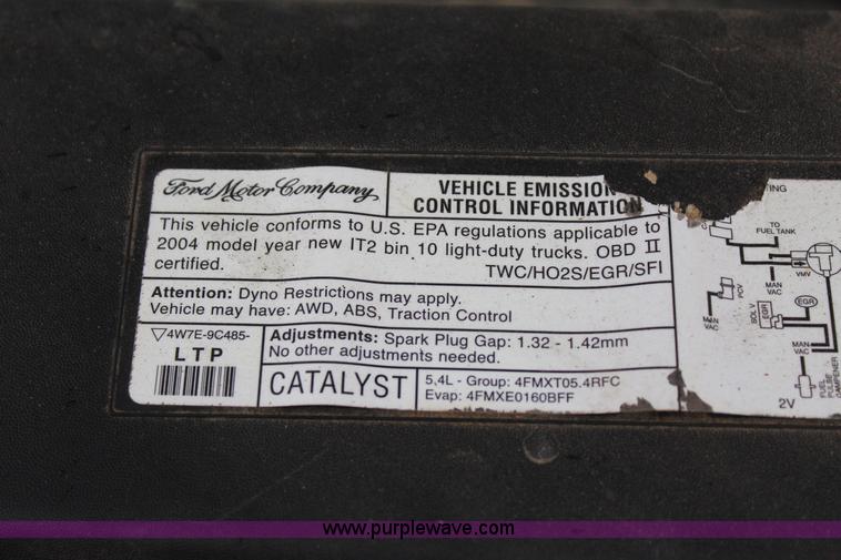 image for item J7643 2004 Lincoln Navigator SUV