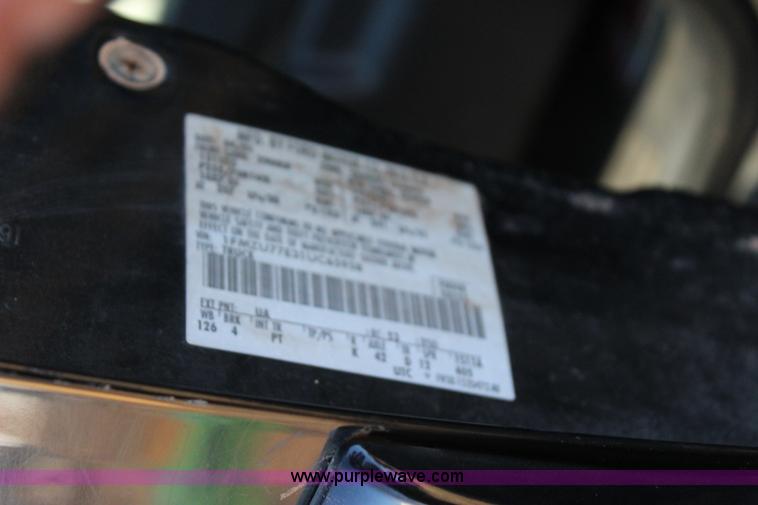 image for item J7690 2001 Ford Explorer Sport SUV