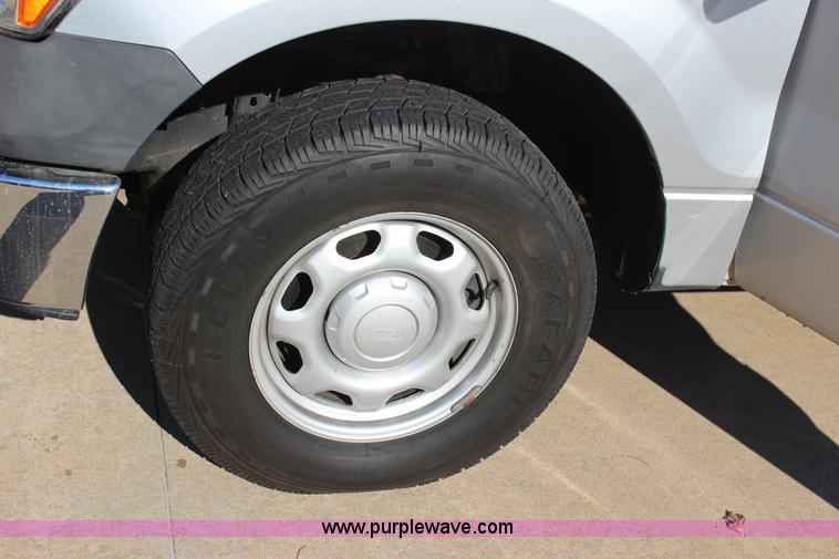 image for item J7710 2012 Ford F150 XL pickup truck