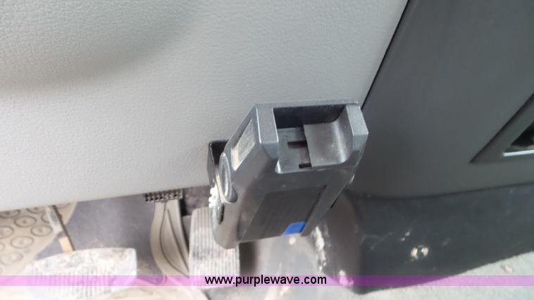 image for item J8390 2006 Ford F150 SuperCab pickup truck