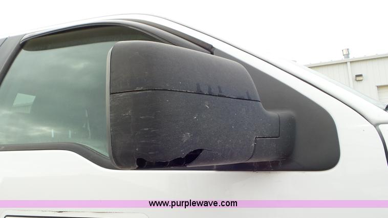 image for item J8390 2006 Ford F150 SuperCab pickup truck