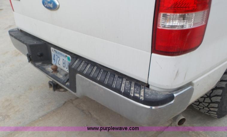 image for item J8390 2006 Ford F150 SuperCab pickup truck