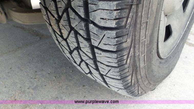 image for item J8390 2006 Ford F150 SuperCab pickup truck