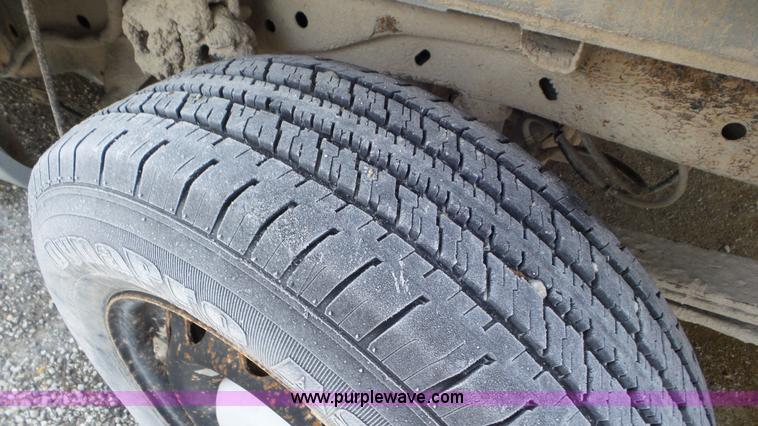 image for item J8426 2007 Ford F150 pickup truck