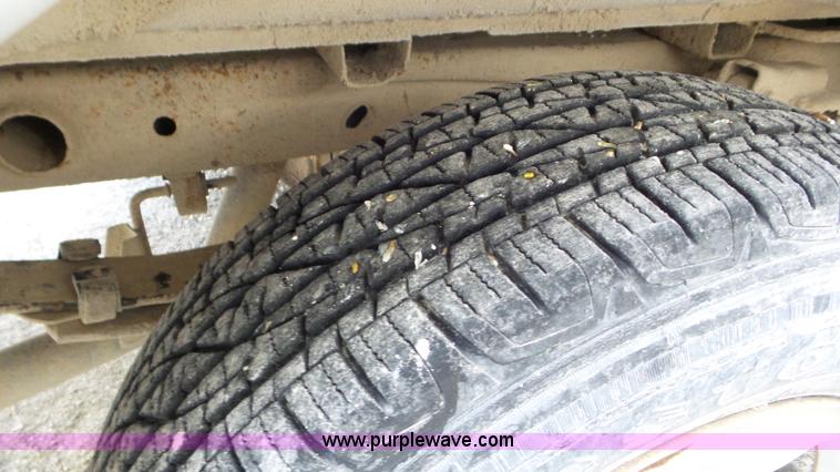 image for item J8426 2007 Ford F150 pickup truck