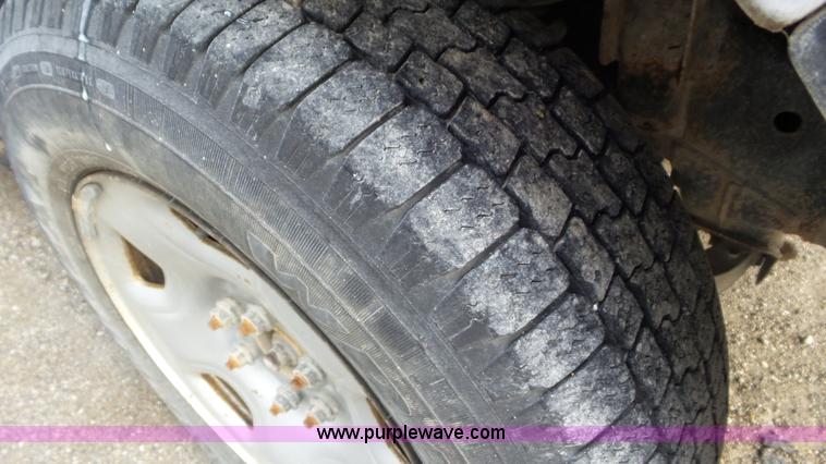 image for item J8426 2007 Ford F150 pickup truck