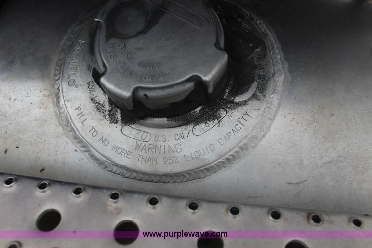 image for item K1187 2005 Freightliner Business Class M2 semi truck