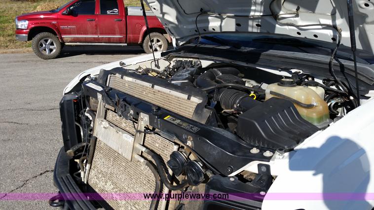 image for item K5333 2008 Ford F350 Super Duty utility truck with crane