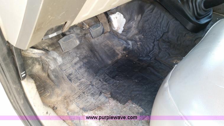 image for item K5333 2008 Ford F350 Super Duty utility truck with crane