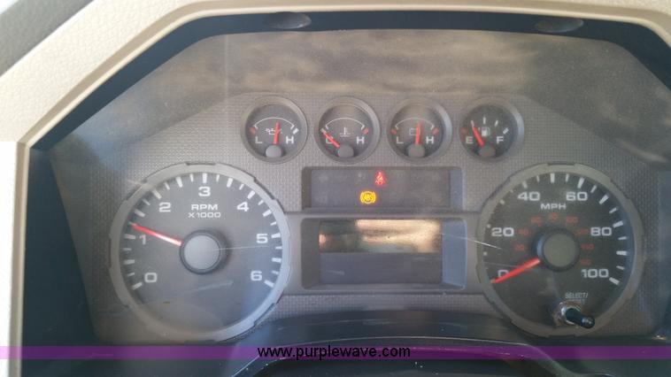 image for item K5333 2008 Ford F350 Super Duty utility truck with crane