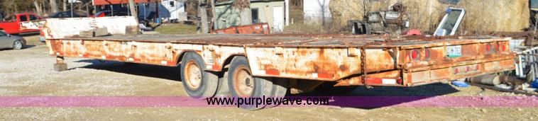 image for item K5341 1981 Trail King hydra-tail equipment trailer