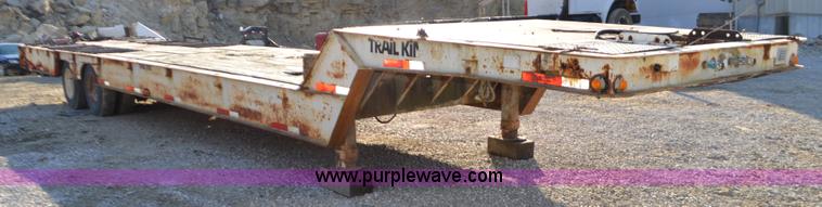 image for item K5341 1981 Trail King hydra-tail equipment trailer