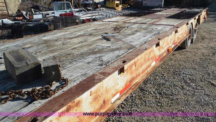 image for item K5341 1981 Trail King hydra-tail equipment trailer