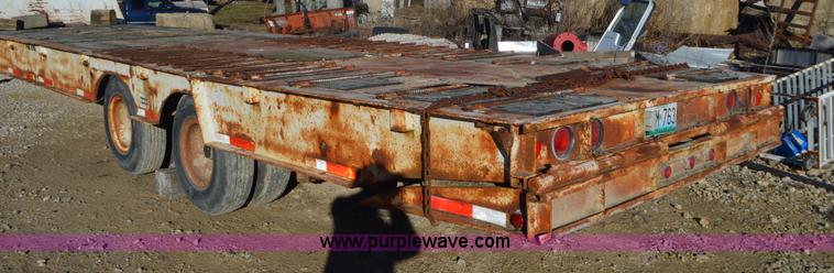 image for item K5341 1981 Trail King hydra-tail equipment trailer