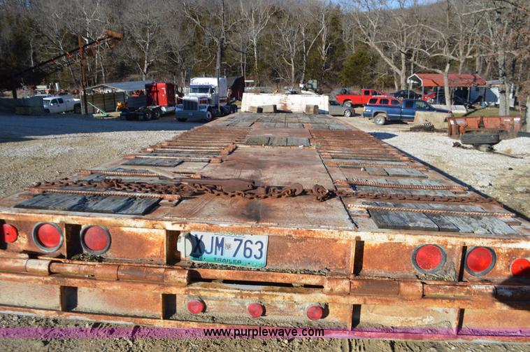 image for item K5341 1981 Trail King hydra-tail equipment trailer