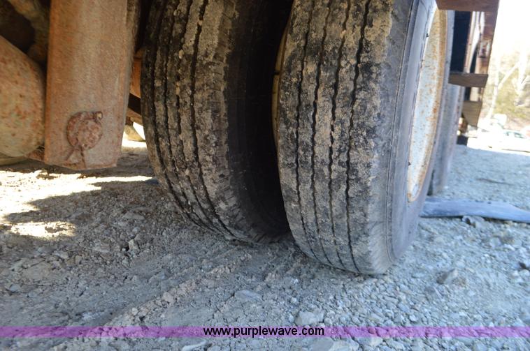 image for item K5341 1981 Trail King hydra-tail equipment trailer