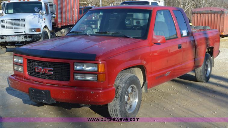image for item K5345 1994 GMC Sierra 1500 Ext. Cab pickup truck
