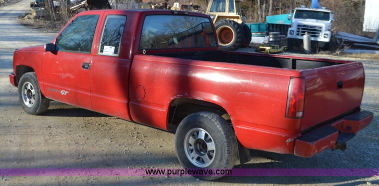 image for item K5345 1994 GMC Sierra 1500 Ext. Cab pickup truck