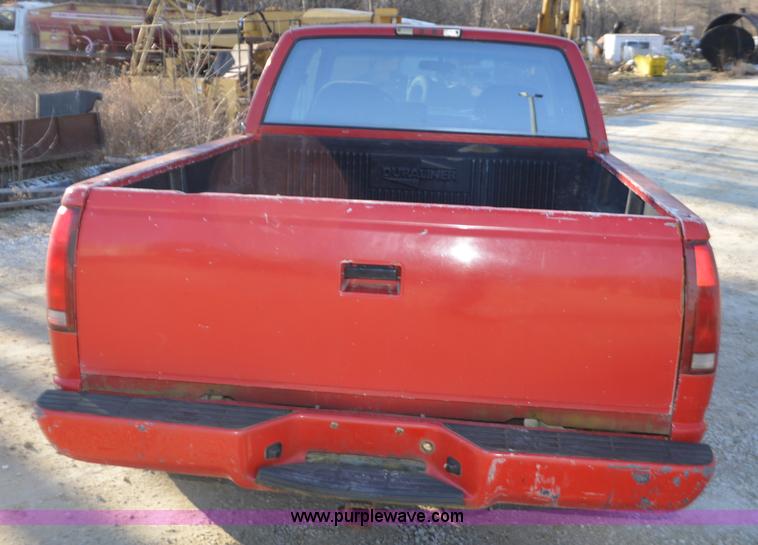 image for item K5345 1994 GMC Sierra 1500 Ext. Cab pickup truck