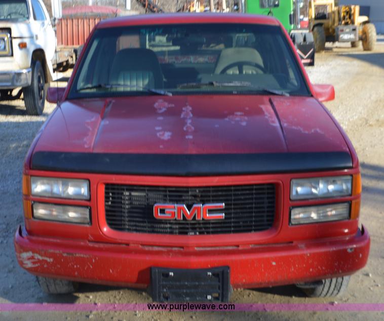 image for item K5345 1994 GMC Sierra 1500 Ext. Cab pickup truck