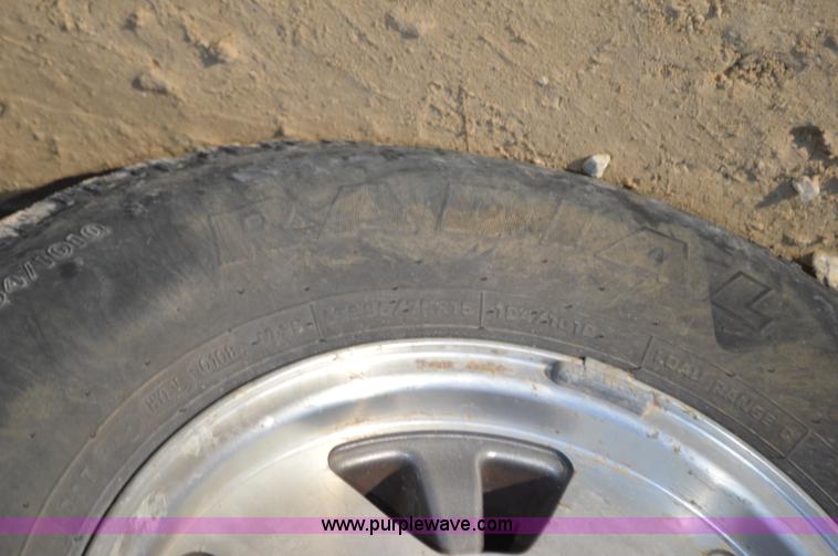 image for item K5345 1994 GMC Sierra 1500 Ext. Cab pickup truck