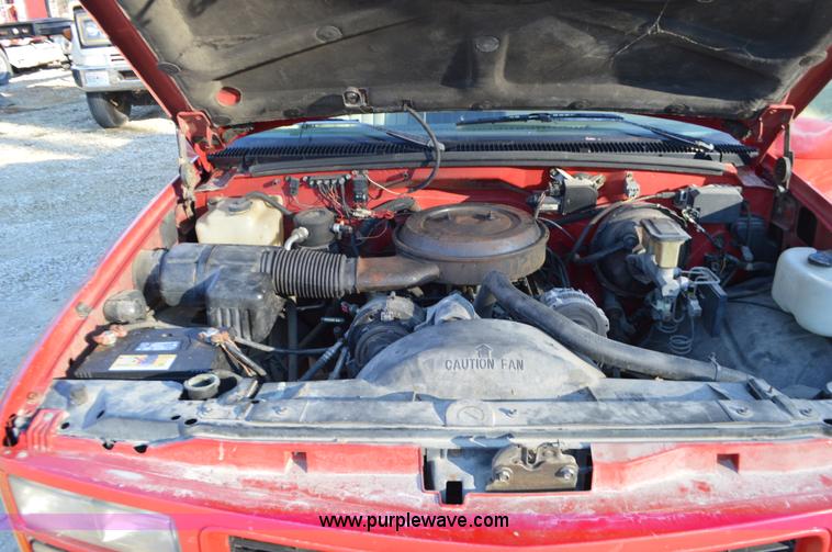 image for item K5345 1994 GMC Sierra 1500 Ext. Cab pickup truck