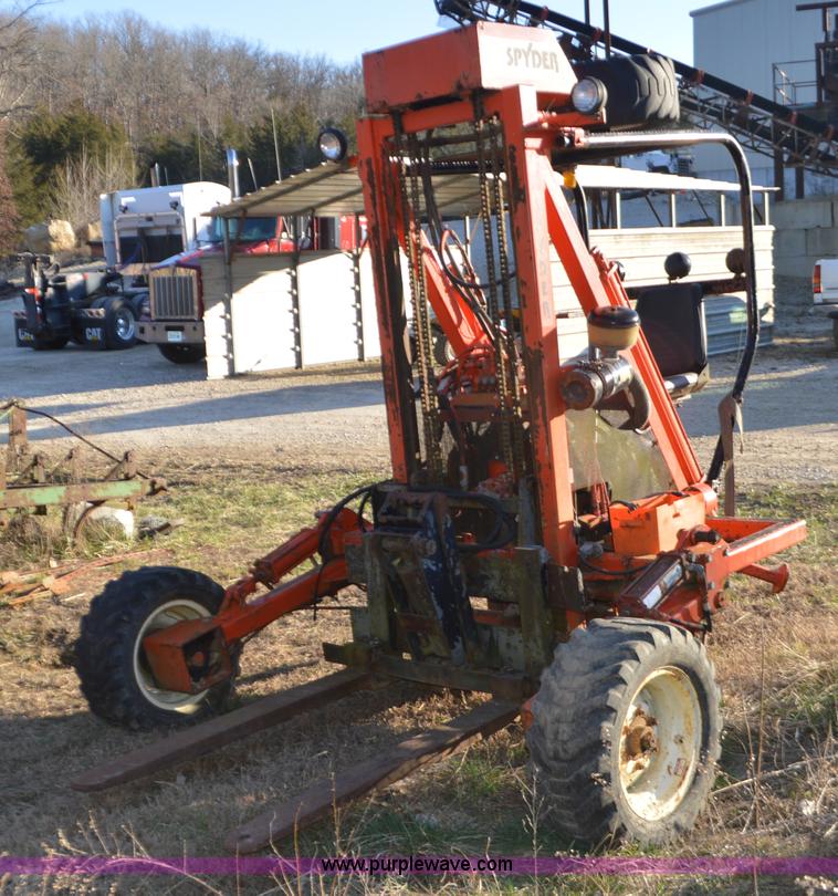 image for item K5359 Spyder forklift