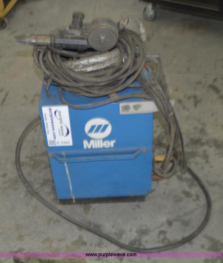 Miller Spoolmate 200 welder in Versailles, MO Item K5362 sold