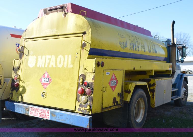 image for item K5370 1998 Freightliner FL70 refined oil truck