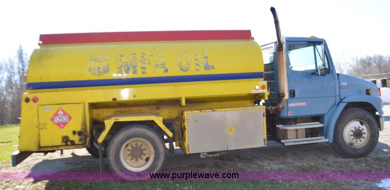 image for item K5370 1998 Freightliner FL70 refined oil truck