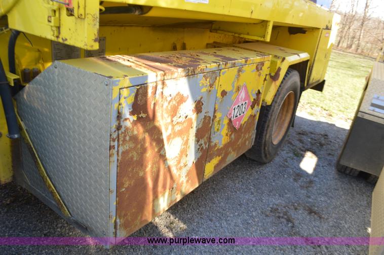 image for item K5370 1998 Freightliner FL70 refined oil truck