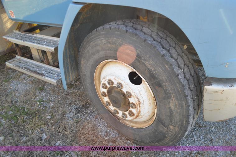 image for item K5370 1998 Freightliner FL70 refined oil truck