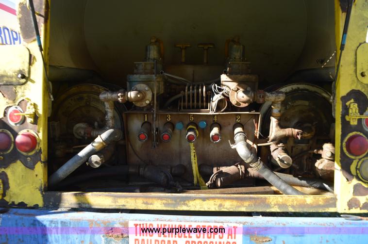 image for item K5370 1998 Freightliner FL70 refined oil truck