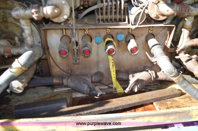 image for item K5370 1998 Freightliner FL70 refined oil truck