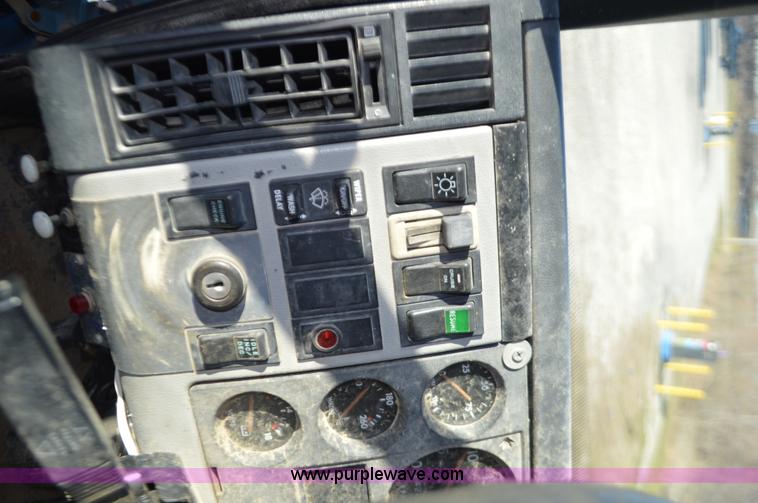 image for item K5370 1998 Freightliner FL70 refined oil truck