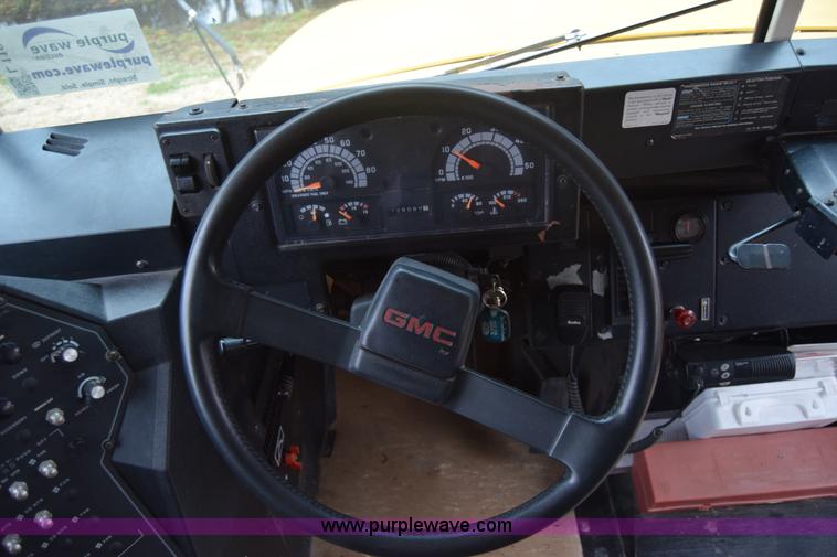 image for item L1198 1997 GMC Blue Bird school bus