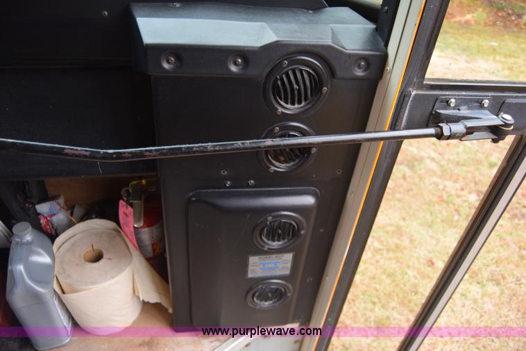 image for item L1198 1997 GMC Blue Bird school bus