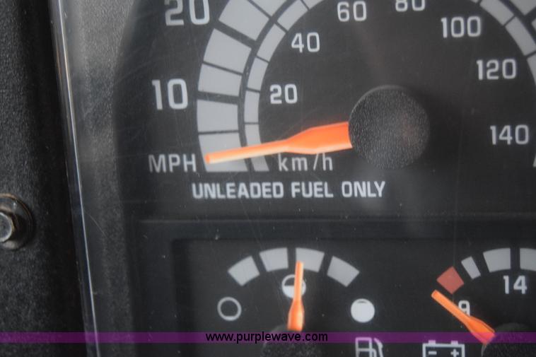 image for item L1198 1997 GMC Blue Bird school bus