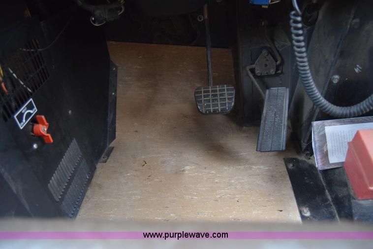 image for item L1198 1997 GMC Blue Bird school bus