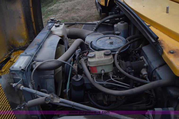 image for item L1198 1997 GMC Blue Bird school bus