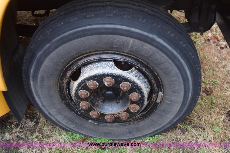 image for item L1198 1997 GMC Blue Bird school bus