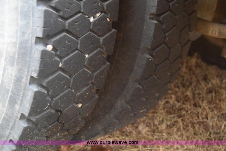 image for item L1198 1997 GMC Blue Bird school bus