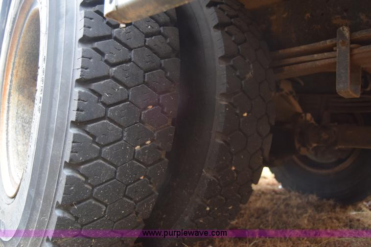 image for item L1198 1997 GMC Blue Bird school bus