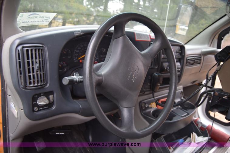 image for item L1199 2000 Chevrolet Express 3500 Cargo school bus