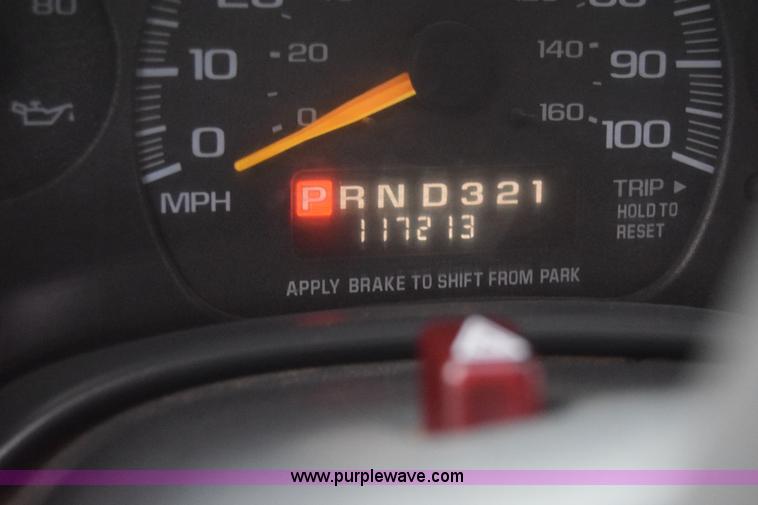 image for item L1199 2000 Chevrolet Express 3500 Cargo school bus