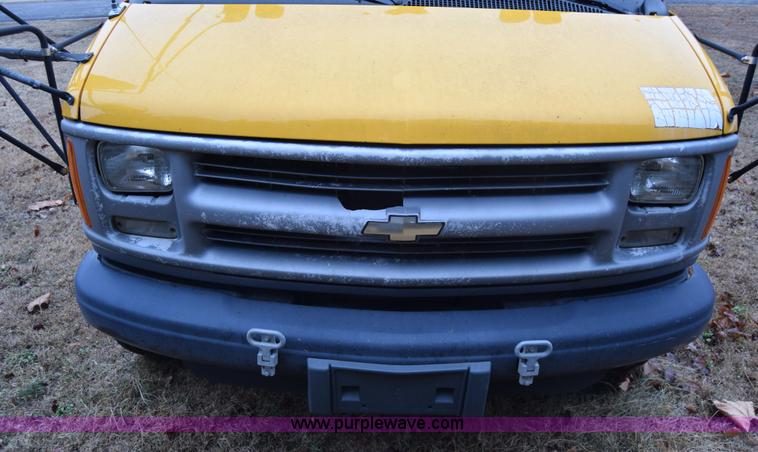 image for item L1199 2000 Chevrolet Express 3500 Cargo school bus
