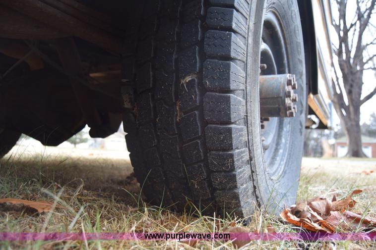 image for item L1199 2000 Chevrolet Express 3500 Cargo school bus