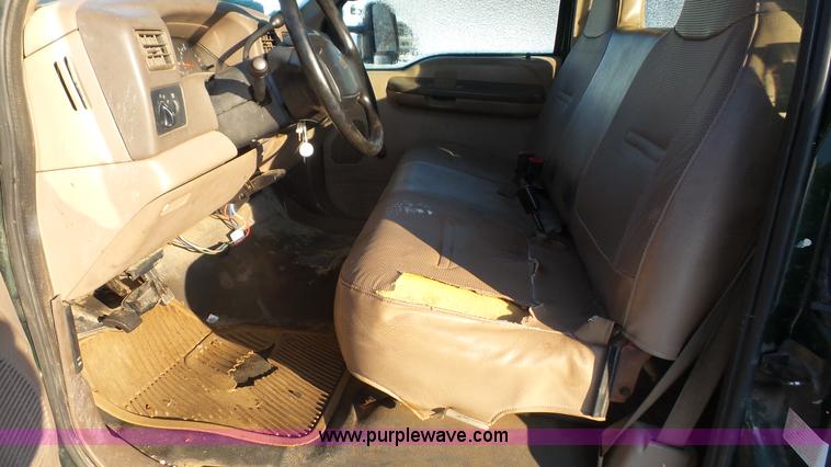 image for item L2366 1999 Ford F250 Super Duty pickup truck