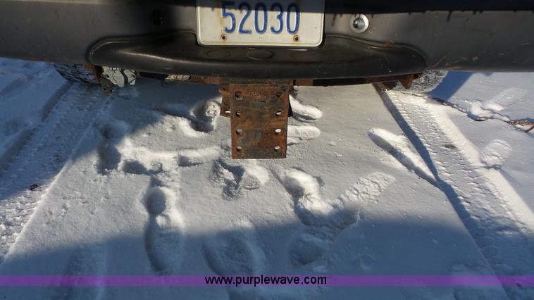 image for item L2366 1999 Ford F250 Super Duty pickup truck