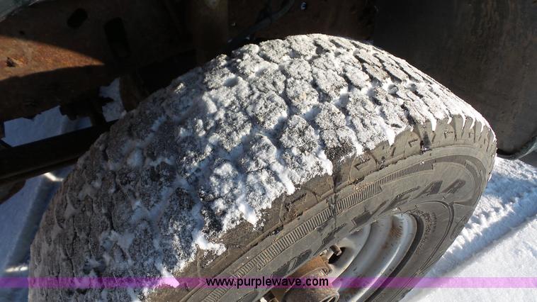 image for item L2366 1999 Ford F250 Super Duty pickup truck